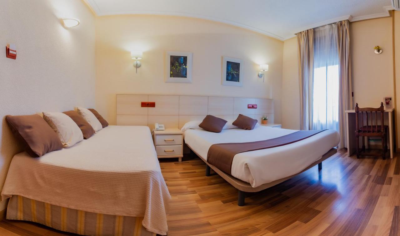 Hostal Rural El Cano By Vivere Stays Alpedrete Zewnętrze zdjęcie