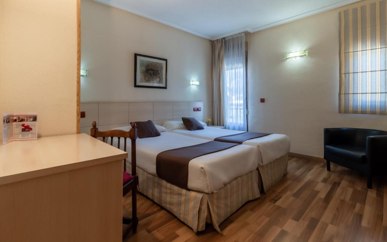 Hostal Rural El Cano By Vivere Stays Alpedrete Zewnętrze zdjęcie
