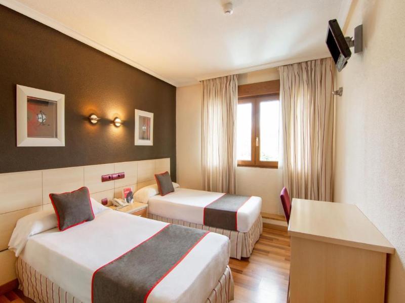 Hostal Rural El Cano By Vivere Stays Alpedrete Zewnętrze zdjęcie