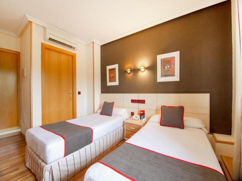 Hostal Rural El Cano By Vivere Stays Alpedrete Zewnętrze zdjęcie