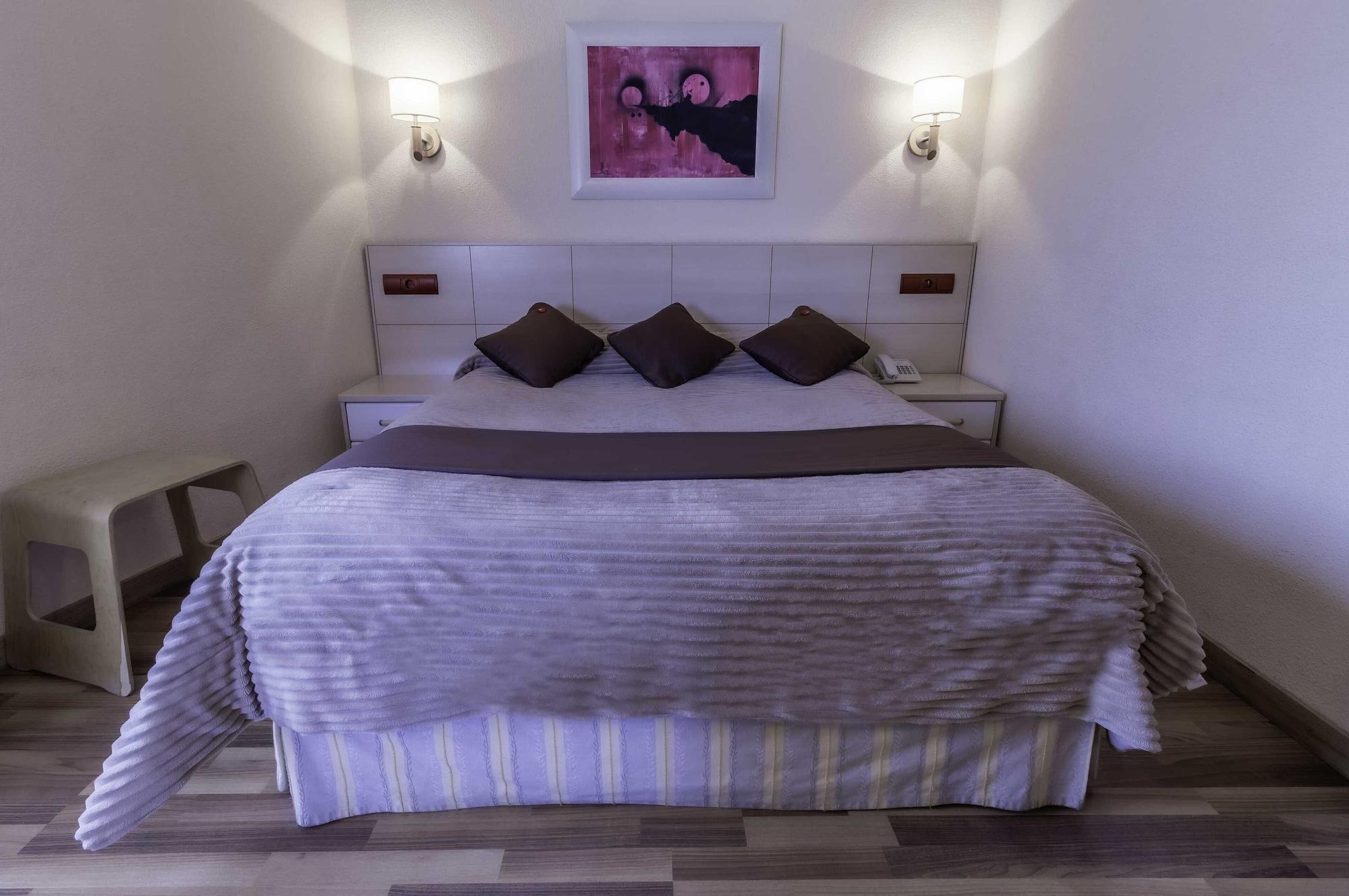 Hostal Rural El Cano By Vivere Stays Alpedrete Zewnętrze zdjęcie