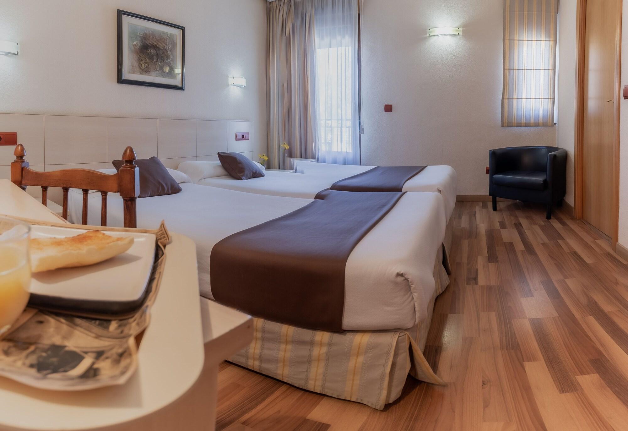 Hostal Rural El Cano By Vivere Stays Alpedrete Zewnętrze zdjęcie
