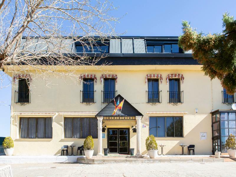Hostal Rural El Cano By Vivere Stays Alpedrete Zewnętrze zdjęcie