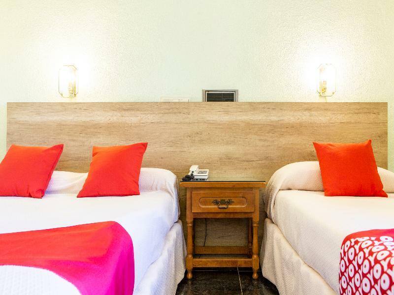 Hostal Rural El Cano By Vivere Stays Alpedrete Zewnętrze zdjęcie