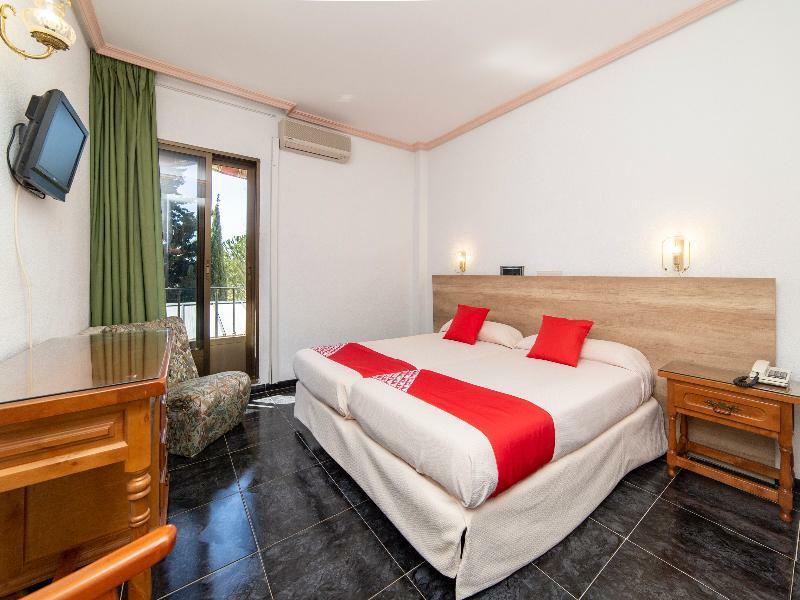 Hostal Rural El Cano By Vivere Stays Alpedrete Zewnętrze zdjęcie