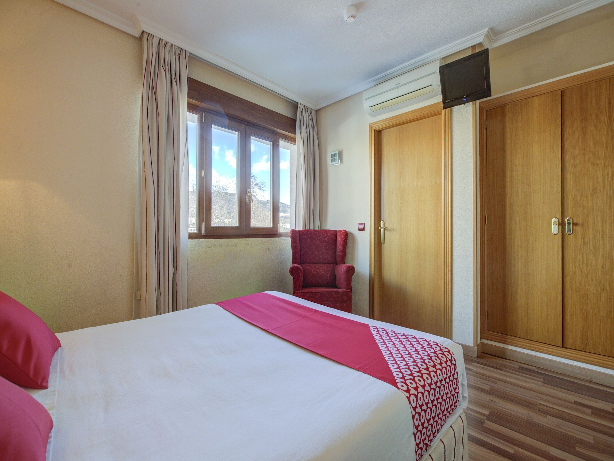 Hostal Rural El Cano By Vivere Stays Alpedrete Zewnętrze zdjęcie